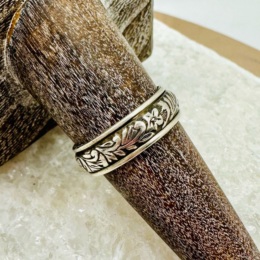 EUC Vintage 925 Sterling Silver Floral Eternity Spinning Band Ring